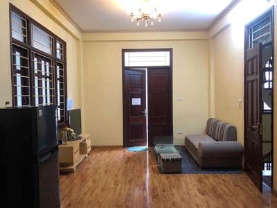 căn phòng đầu hồi thoáng có ban công,gần chợ đi lại thuận tiện