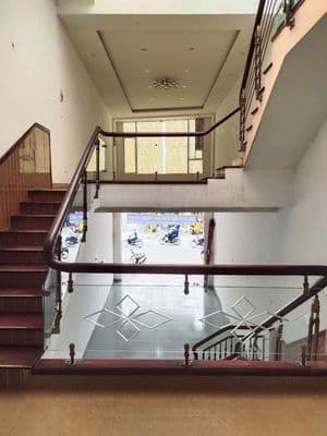 Cho thuê Nhà MT Trần Hưng Đạo, 4 X25m, T+1.5L,Giá 32tr/ tháng TL