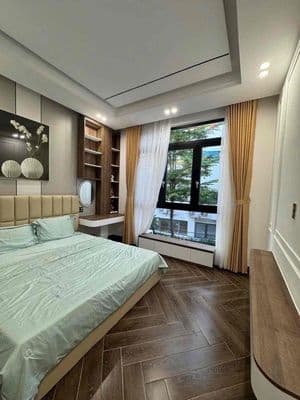 Cho thuê nhà 4 tầng Kiệt 4m Trần Cao Vân - Gần Lê Độ - Gần Bãi Tắm Hà