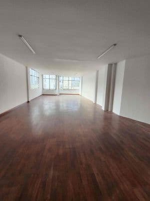 Toà văn phòng mặt tiền nguyễn văn trỗi sàn 140m2