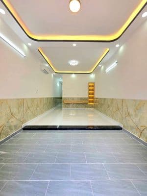 Bán nhà to đùng - xây mới 100%