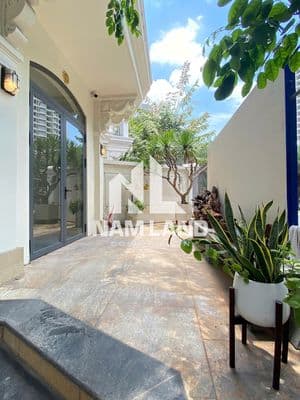 Văn Phòng 3 Lầu-Thang Máy-Sân Vườn, sàn trống chỉ 45TR tại Q2