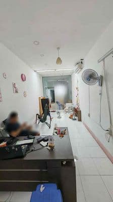 Mặt Bằng Kinh Doanh - ngay Cổng Trường - Ngay Ngã 4 Thủ Đức