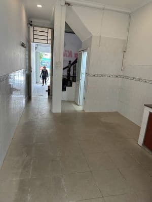 Cho thuê nhà MT Quang Trung Gò Vấp, 3.2x15m, trệt 2 lầu, 4 phòng