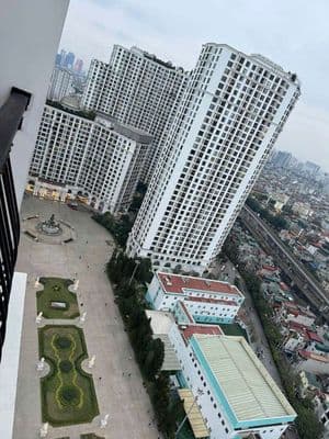 Cho thuê căn 1 ngủ đẹp 55m ở Royal city