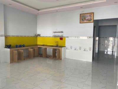 cho thuê nhà 2/ quách điêu gần ngã 5 rộng rãi xe tải phù hợp ở làm may