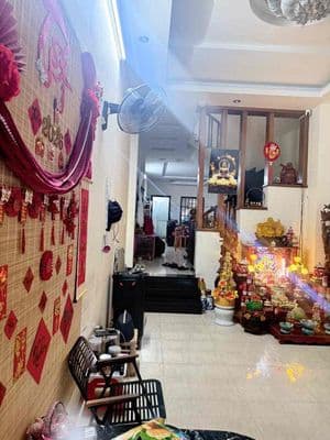 cho thuê nhà Mặt Tiền Đinh Tiên Hoàng,giá 15tr/1 tháng