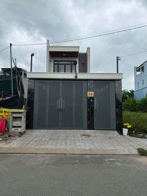 Cho thuê nhà 162m2 ngang 6 KDC Hố Lang