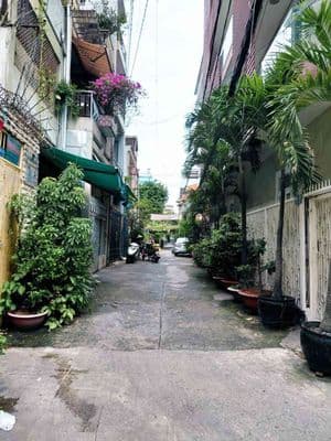 Bán nhà ,Lạc Long Quân P 10 Tân Bình , Ngang 4M- 54M2, Giá : 4.55Tỷ