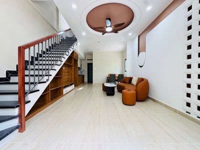 Tân bình giáp quận 10 hẻm thiên phước 42m ngang 4.3m chỉ 6.38 tỷ