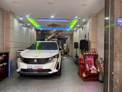 Nhà MT Đường LÊ SAO 4,5x20M, 3 Lầu,ST, 5PN, 6WC, Giá 25 Triệu.