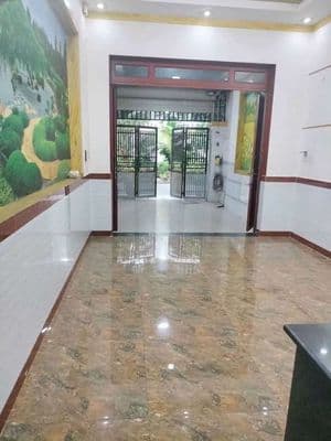 Nhà cho thuê có sân đê xe hơi Tân Đông Hiệp