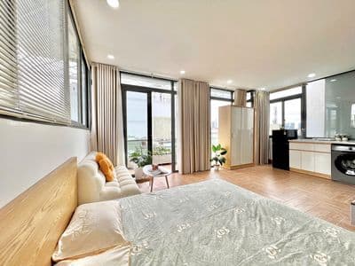 Phòng có sẵn máy giặt kèm view 360 độ sát Quận 4, Quận 1