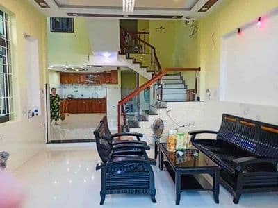 Cho thuê nhà 3 tầng 4pn khu gần biển võ văn kiệt
