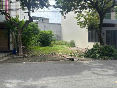 Cần bán 2 lô đất liền kề mặt tiền nguyễn thị tồn , góc 2 mặt tiền
