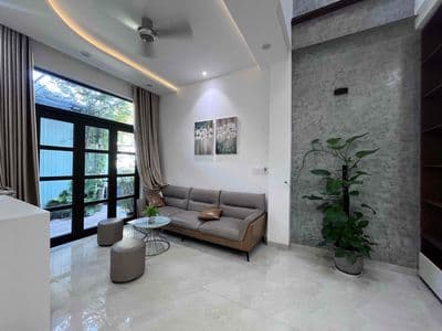 Gấp - 3 tầng 3 mê trung tâm Hải Châu - Oto đậu sát nhà - giá 5ty1
