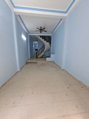 Nhà hẻm xe hơi Lạc Long Quân, Trệt 2 Lầu ST, 4PN, 3.5x16m