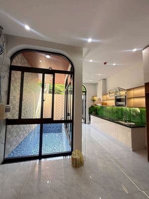 Cho thuê nhà đẹp có hồ bơi nam việt á