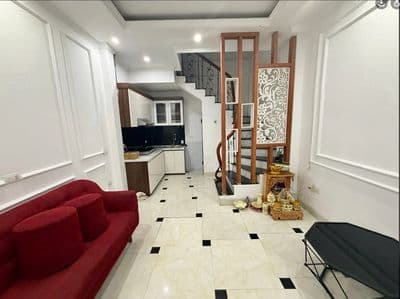 Cho thuê nhà Tôn Đức Thắng - Đống Đa, 30m2 x 5 tầng mới đẹp chỉ 15tr/1