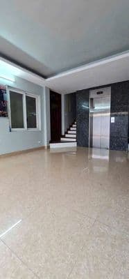 cho thuê nhà 60m2*7 tầng ở Lạc Long Quân, Tây Hồ, chỉ 35 triệu