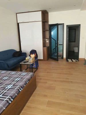 Chdv, homestay Cho thuê nhà 47m2*7 tầng THANG MÁY tại Lạc Long Quân