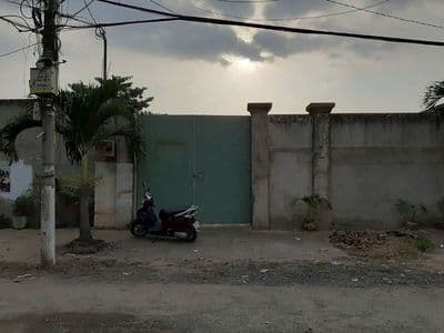 Cho thuê kho 15×20m(300m2) mặt tiền đường xe hơi C13 Nguyễn Văn Linh