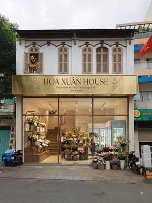 Cho thuê mặt bằng trệt 1 lầu yersin quận 1-ngang 10m đẹp