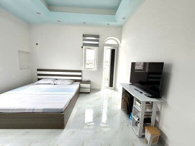 Cho thuê căn hộ studio có ban công bao điện nước đ.trần quang khải