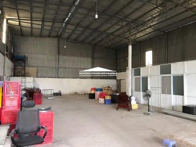 Kho xưởng 320m2 trần đại nghĩa. xe container vào tận kho