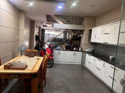 Cho thuê mt trần thủ độ - 4,5 x 21 m đúc 3,5 lầu : 5 pn , 5 wc