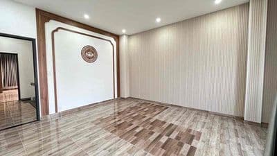 Bán nhà đẹp mt đường 5m5 hoà minh