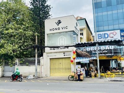 Mt cách mạng tháng 8 – quận 3 - 5x30m nh 6m - 4 tầng - 50 triệu