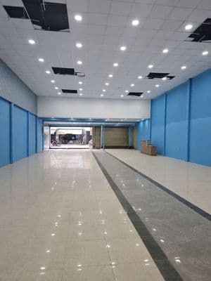 mặt tiền 12x30. Kinh doanh buôn bán. Q12