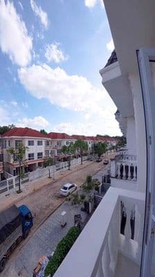 nhà đã hoàn thiện cần bán.