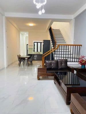 Cho thuê nhà 2 tầng đường 5,5m NGUYỄN HÀM NINH - HÒA XUÂN -giá chỉ 9tr