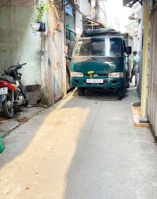 ( 40tr) Nhà 3 tầng ngay Ngã Tư Lạc Long Quân Âu Cơ