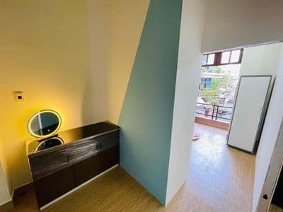 Căn hộ 2 phòng ngủ ban công_full nội thất_gần cv hoàng văn thụ