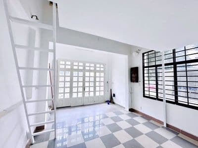 Cho thuê mb + ở bùi đình túy - dt 50m2 - chỉ 7,9tr/ tháng
