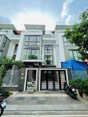 Biệt thự mini cho thuê khu sân bay - 36a cửu long, p.2, tân bình