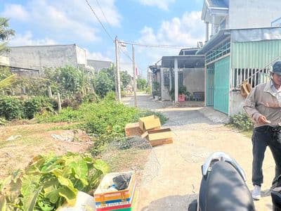 Cần BÁN GẤP đất CHÍNH CHỦ sổ hồng riêng kv Chợ Chiều Đức Hoà Hạ