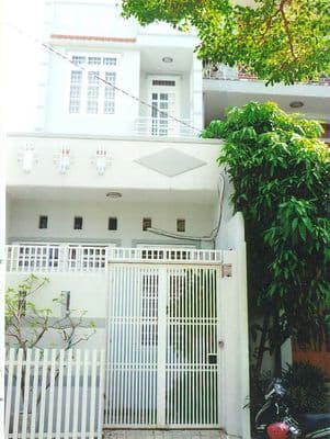 Nhà mặt tiền 120 lê Thị Nho