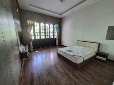 Cho thuê ks 9 tầng 48 phòng lưu trú biển nguyễn tất thành 160tr/th