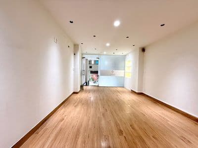 Cho thuê mặt bằng chính chủ mặt tiền quận 10