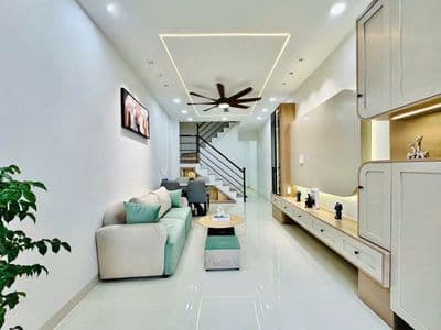Bán gấp nhà 281/26A Bình Lợi. DT 4X18M.Trệt 2 Lầu ST Hẻm thông 12m
