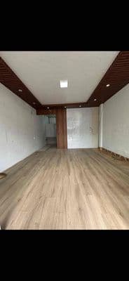 Cho Thuê Nhà Mặt Tiền LVK..Q12.,KD Buôn Bán..Dt:5x9m Cấp 4 Có Vỉa hè