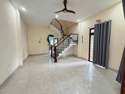 Cho thuê 1 trệt 2 lầu KDC VIP HOÁ AN,3PN,SÂN Ô TÔ,ngay cổng sauPonchen