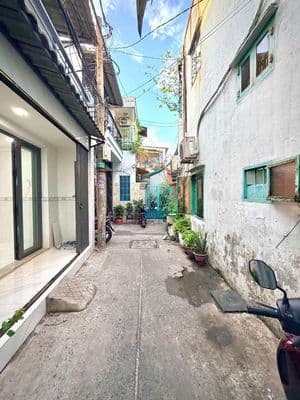 Chỉ nhỉnh 2 tỷ - 2 tầng ngay lê văn quới - sát tân phú pháp lý chuẩn
