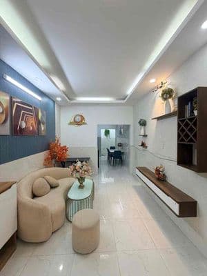 nhà fun nội thất ,quang trung p10 gv , 2pn 2wc ,hẻm 4m