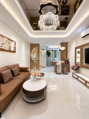 Nhà đẹp 3 tầng 3 phòng ngủ 3 WC - Ngang 4.1m dài 8.5m - Bành Văn Trân.