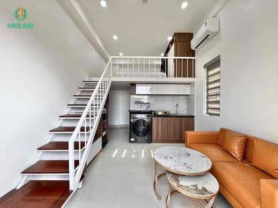 Duplex ban công rộng 35m2 ngay Hàng Xanh